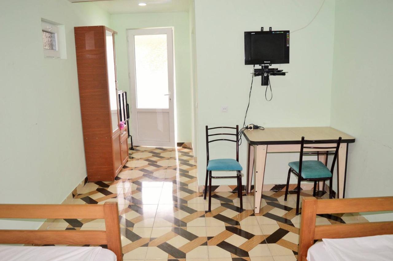 Hotel Tedi Qvareli Exteriör bild