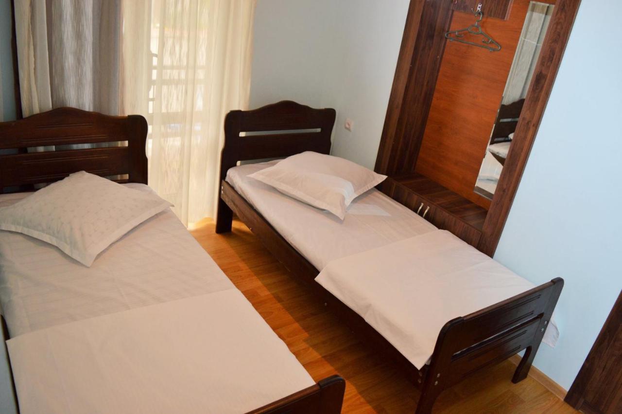 Hotel Tedi Qvareli Exteriör bild