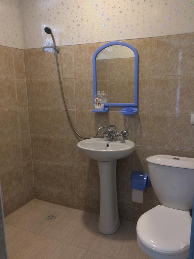 Hotel Tedi Qvareli Exteriör bild
