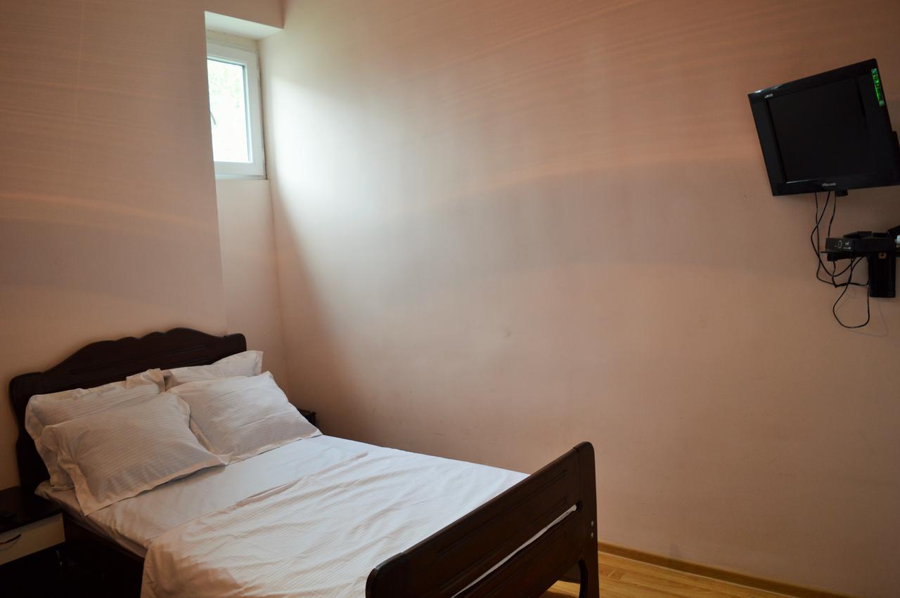 Hotel Tedi Qvareli Exteriör bild