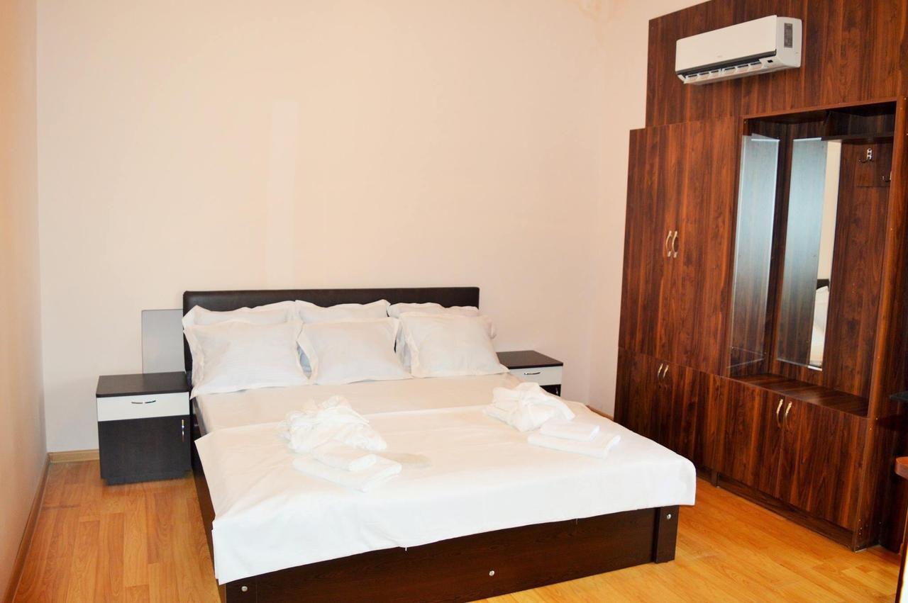 Hotel Tedi Qvareli Exteriör bild