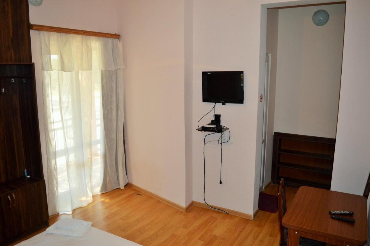 Hotel Tedi Qvareli Exteriör bild